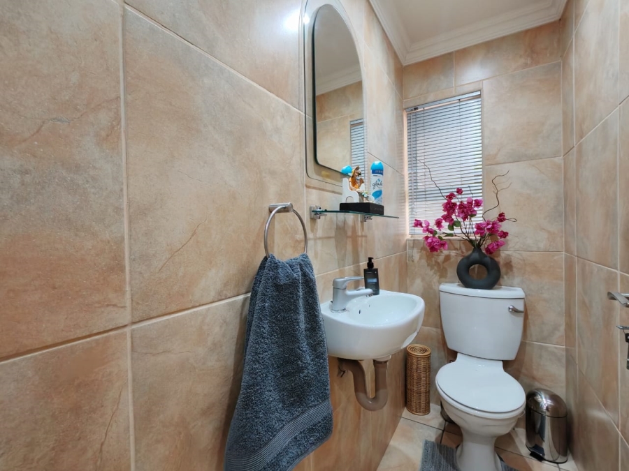 3 Bedroom Property for Sale in Louterwater Free State